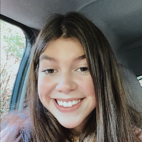 Meet your Posher, Rachel - Picture 1 of 1